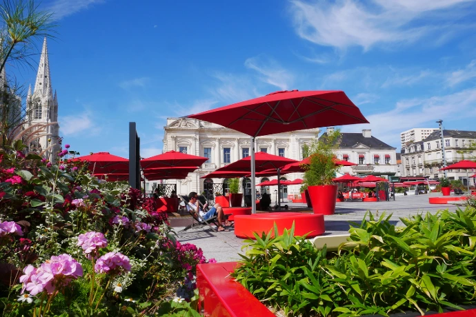 AGENCE DE COMMUNICATION  MÉDIAS / WEB / PRINT à CHOLET