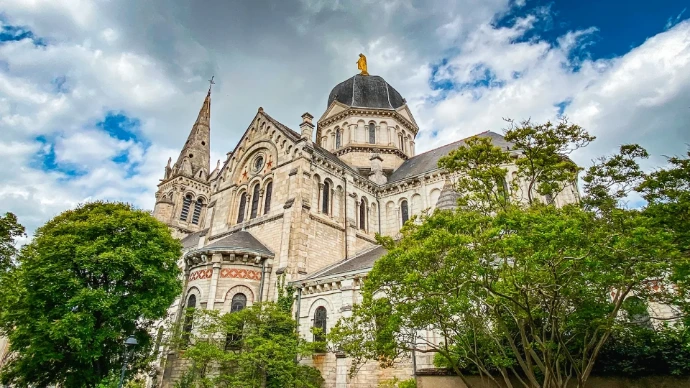 AGENCE DE COMMUNICATION  MÉDIAS / WEB / PRINT à CHÂTEAUROUX